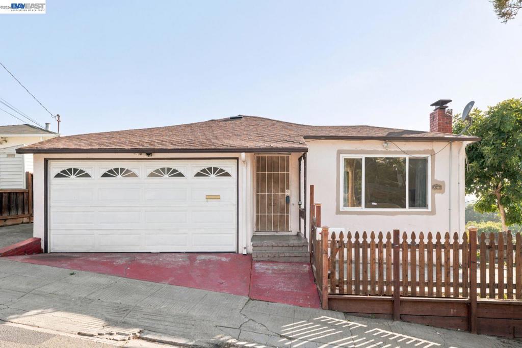 17005 Santa Fe St — photo