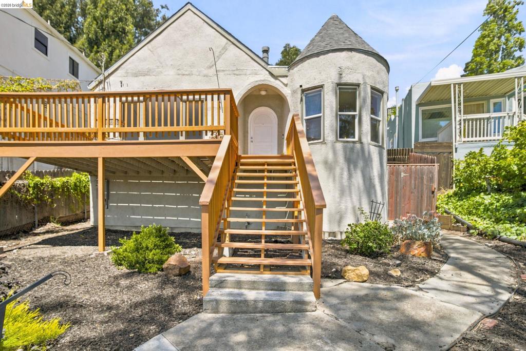 6616 Outlook Ave — photo