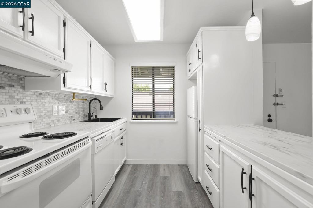 1437 Marchbanks Dr Unit 3 — photo