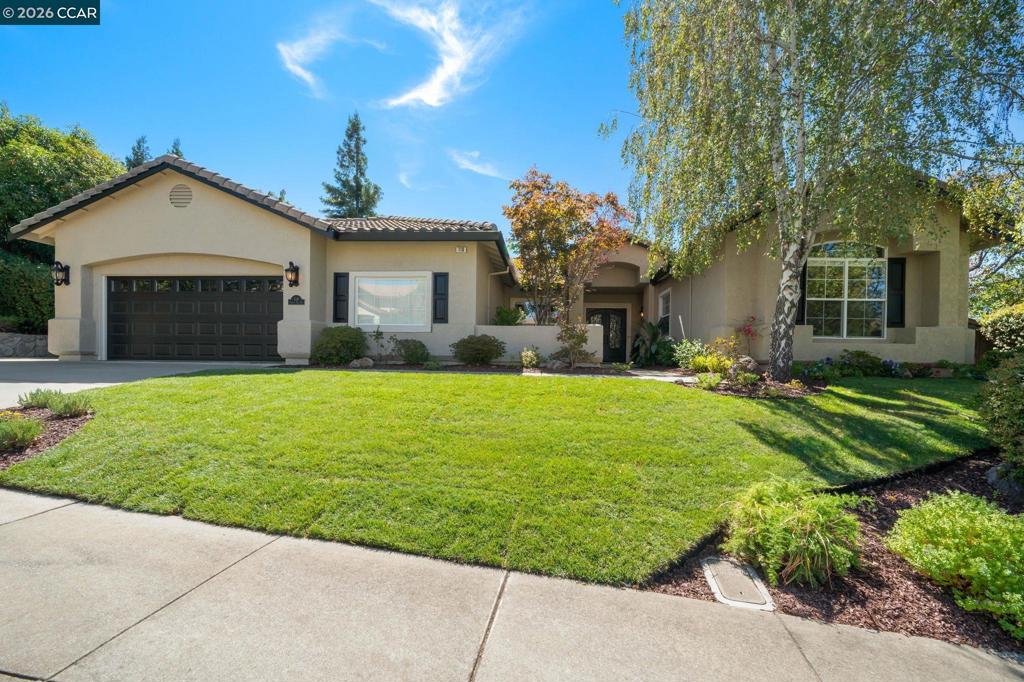 110 Forest Hill Dr — photo