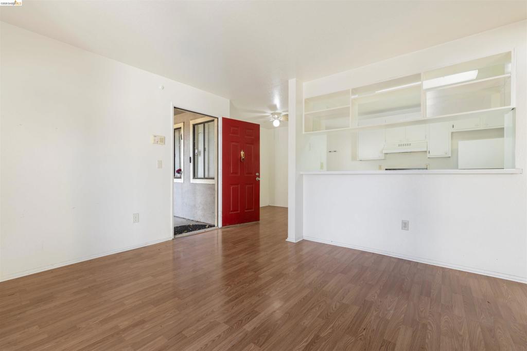 5 Lancaster Cir 121 — photo