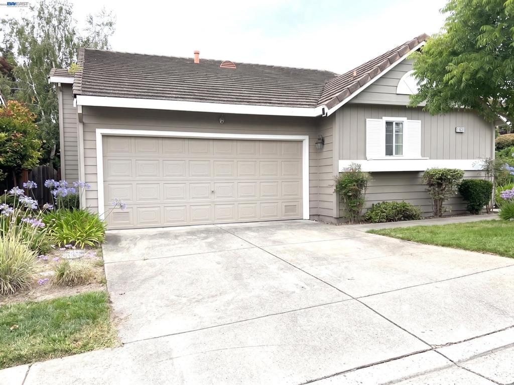 11651 Rolling Hills Pl — photo