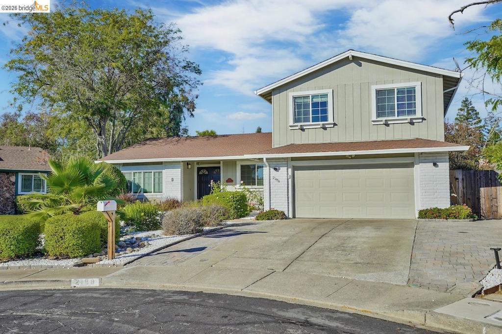 2198 La Orinda — photo