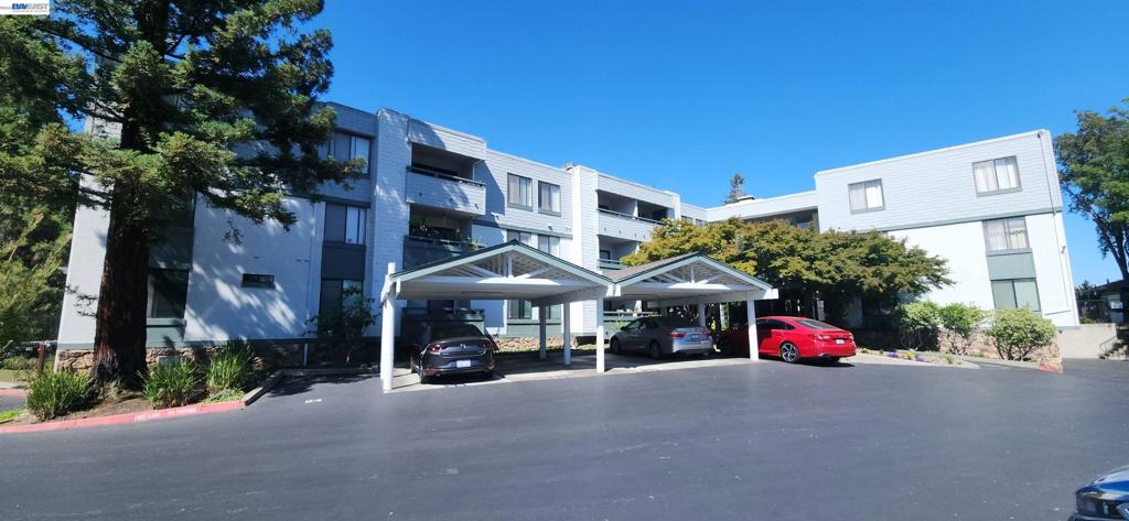 40425 Chapel Way 315 — photo