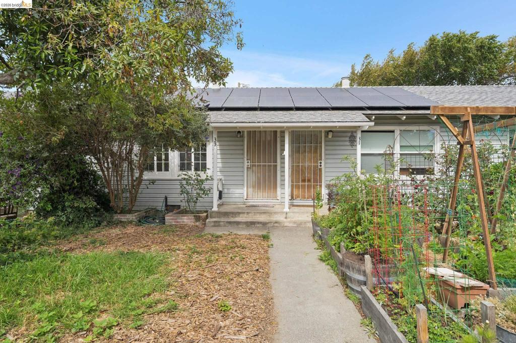 33 W Bissell — photo