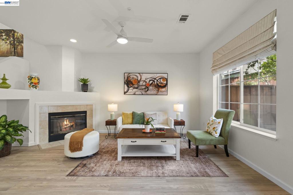 10706 Ian Ln — photo