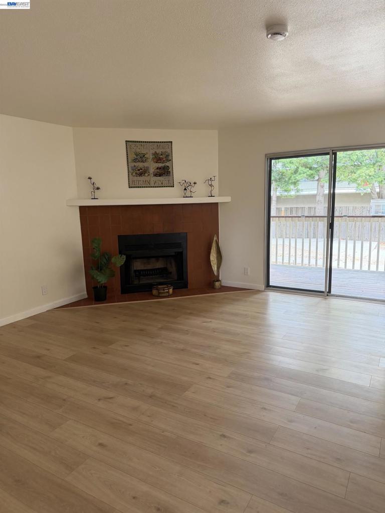 722 Kino Ct 3 — photo