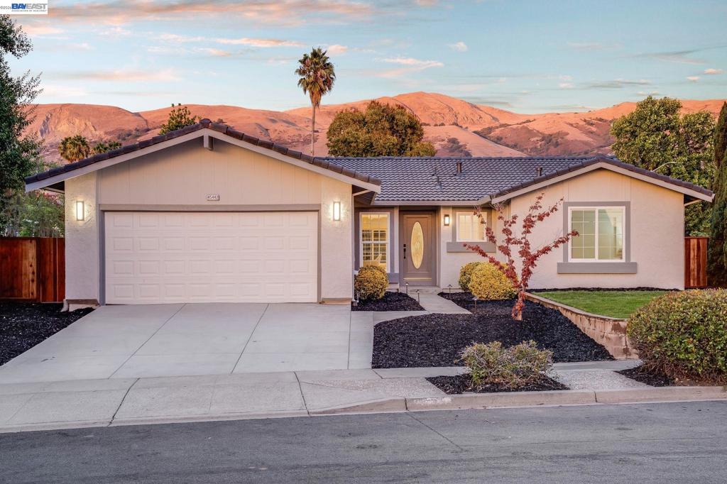 45442 Potawatami Dr — photo