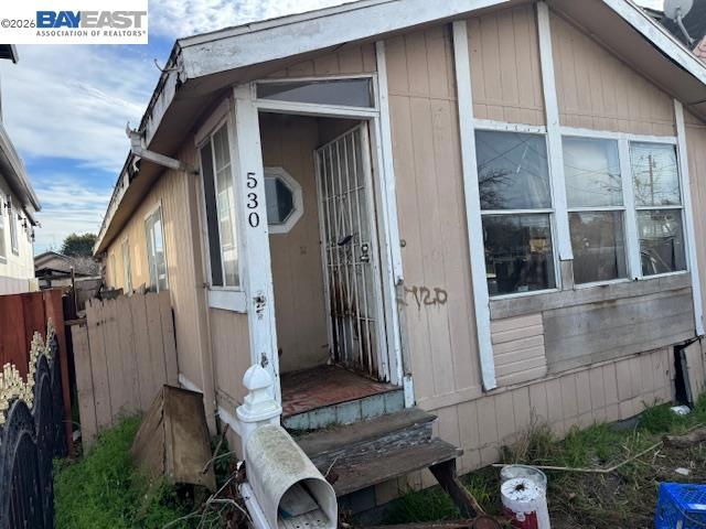 530 4th St — photo