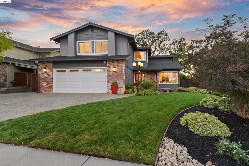 5805 San Carlos Way — photo