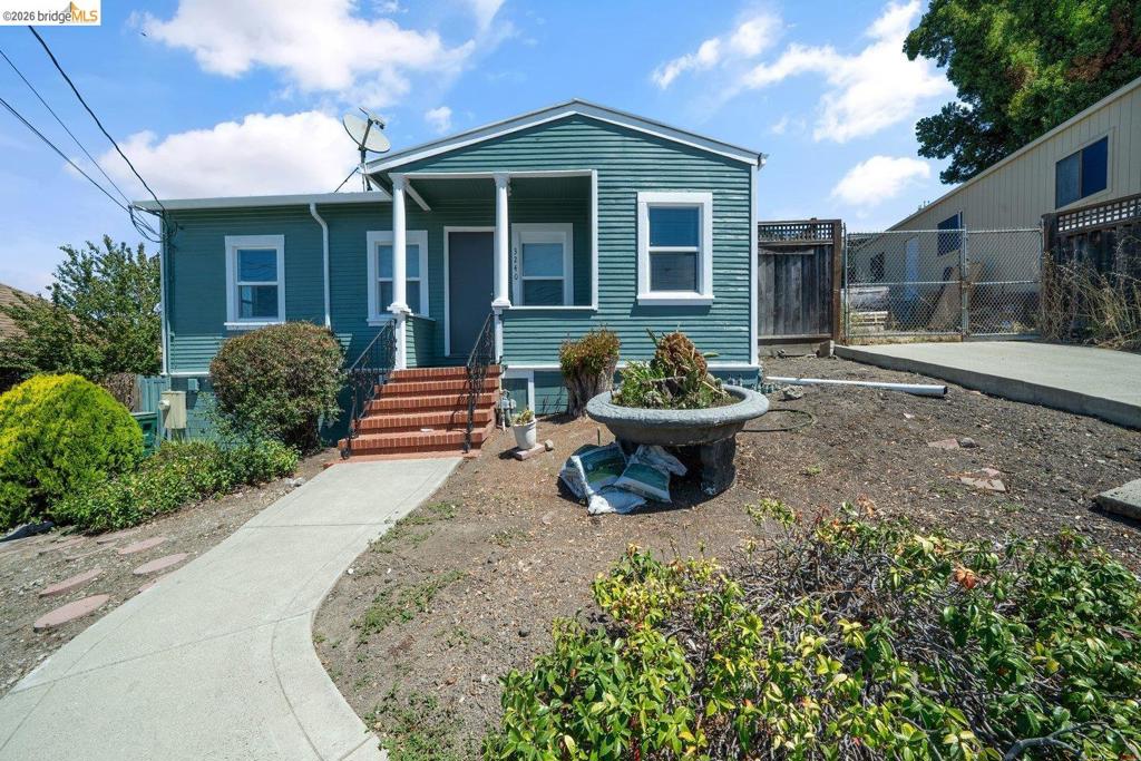 3240 Logan St — photo