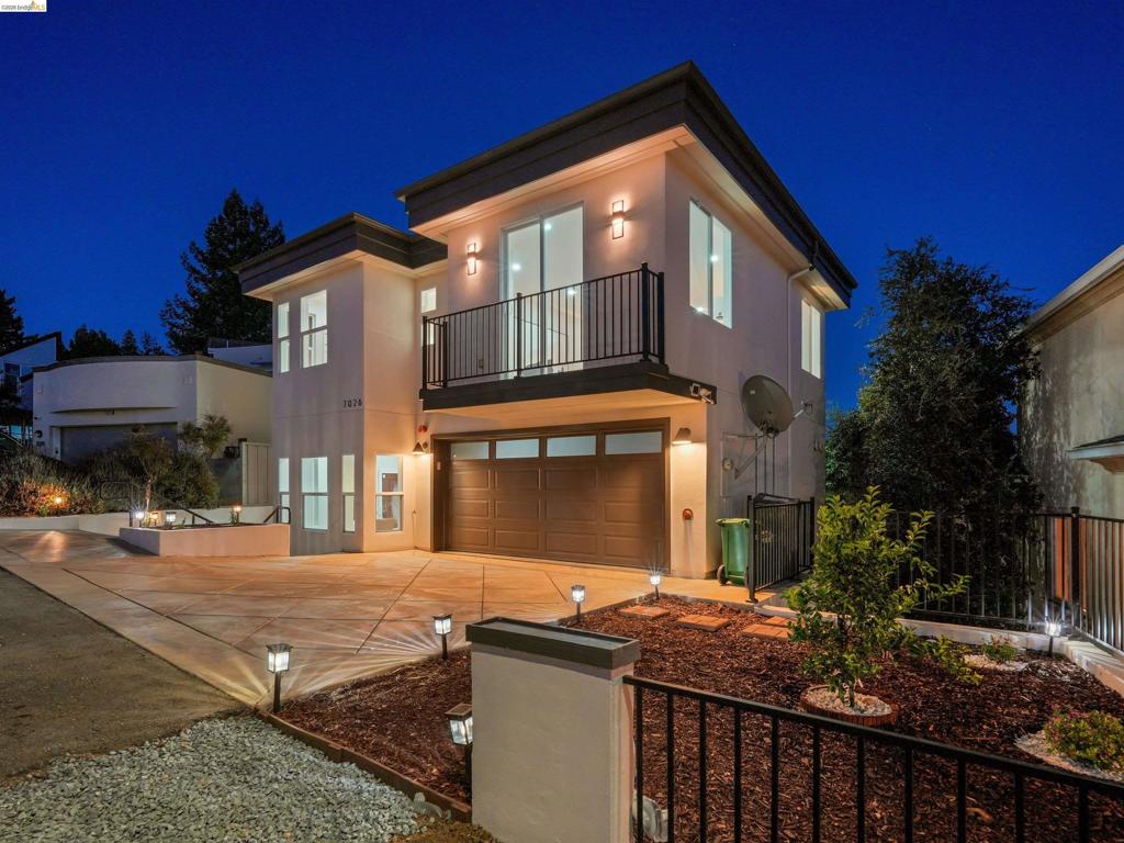 7026 Devon Way — photo