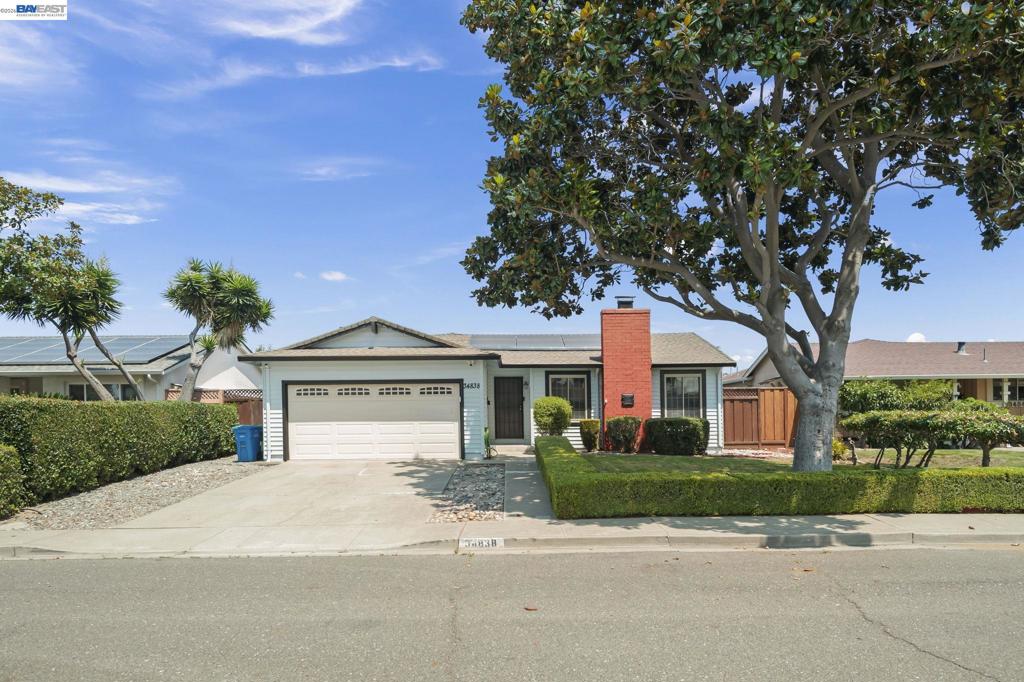 34838 Lilac St — photo