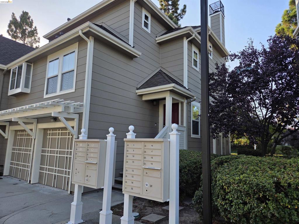 1107 Outrigger Lane — photo