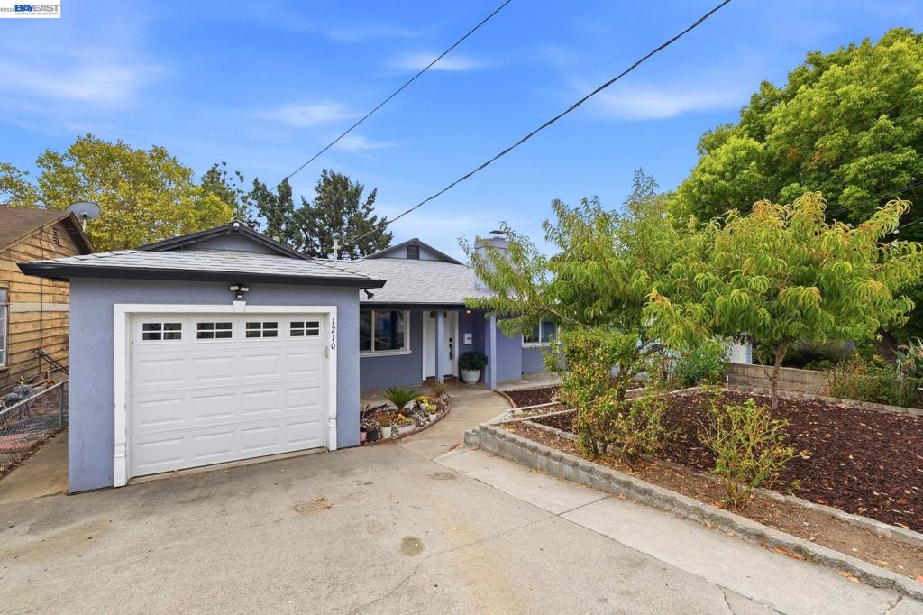1210 Highland Blvd — photo