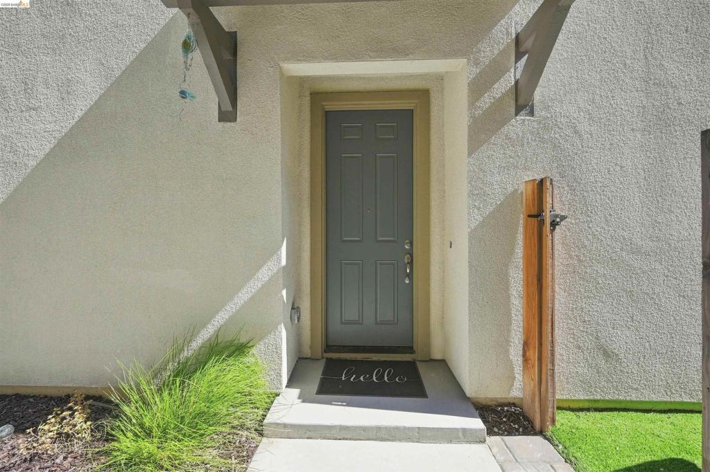 59 Autumn Ln — photo