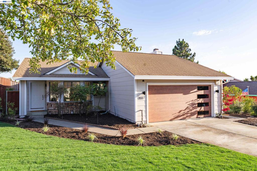 1057 Topsail Drive — photo