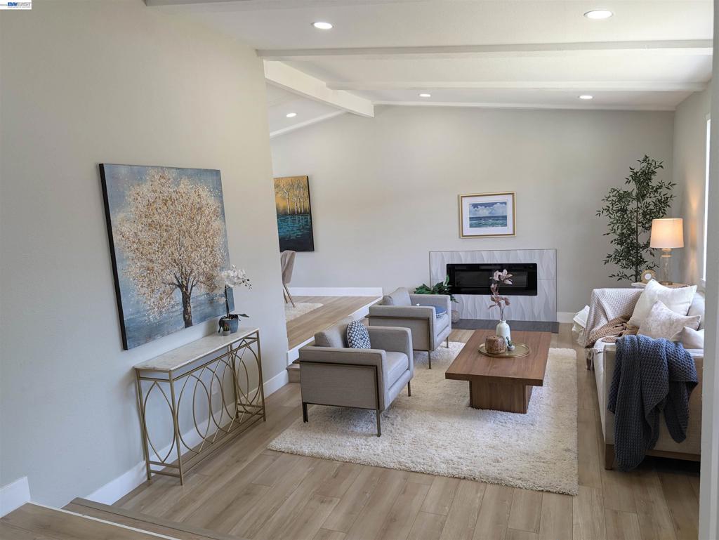 2782 Canyon Creek Dr — photo