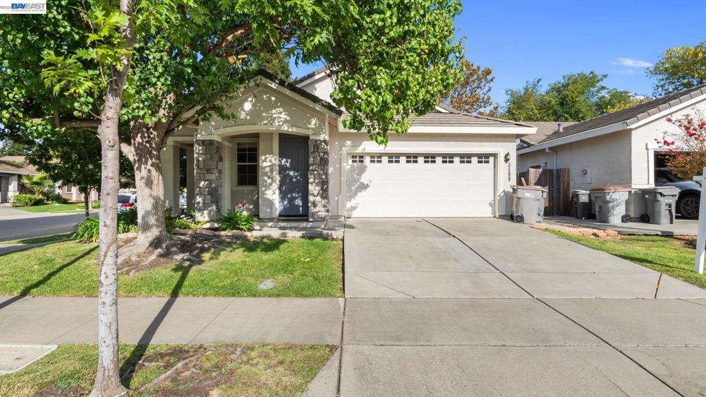 3199 Maui St — photo