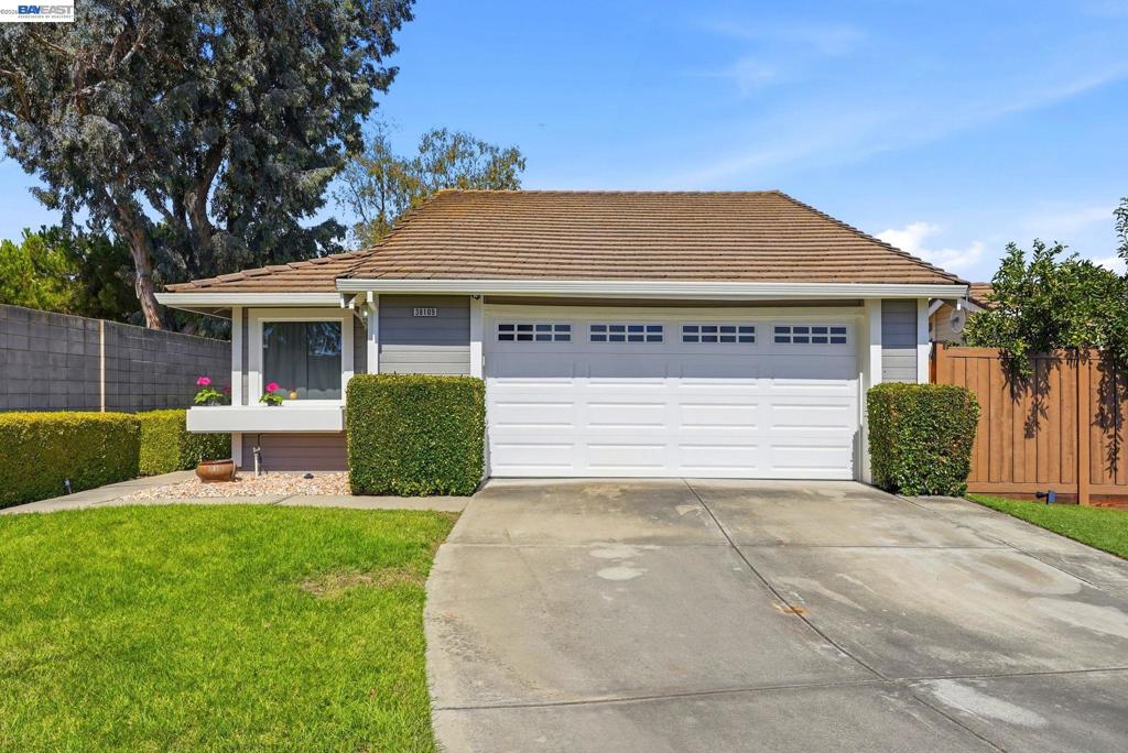 38109 Iris Court — photo