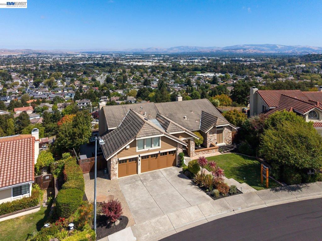 8115 Brittany Dr — photo