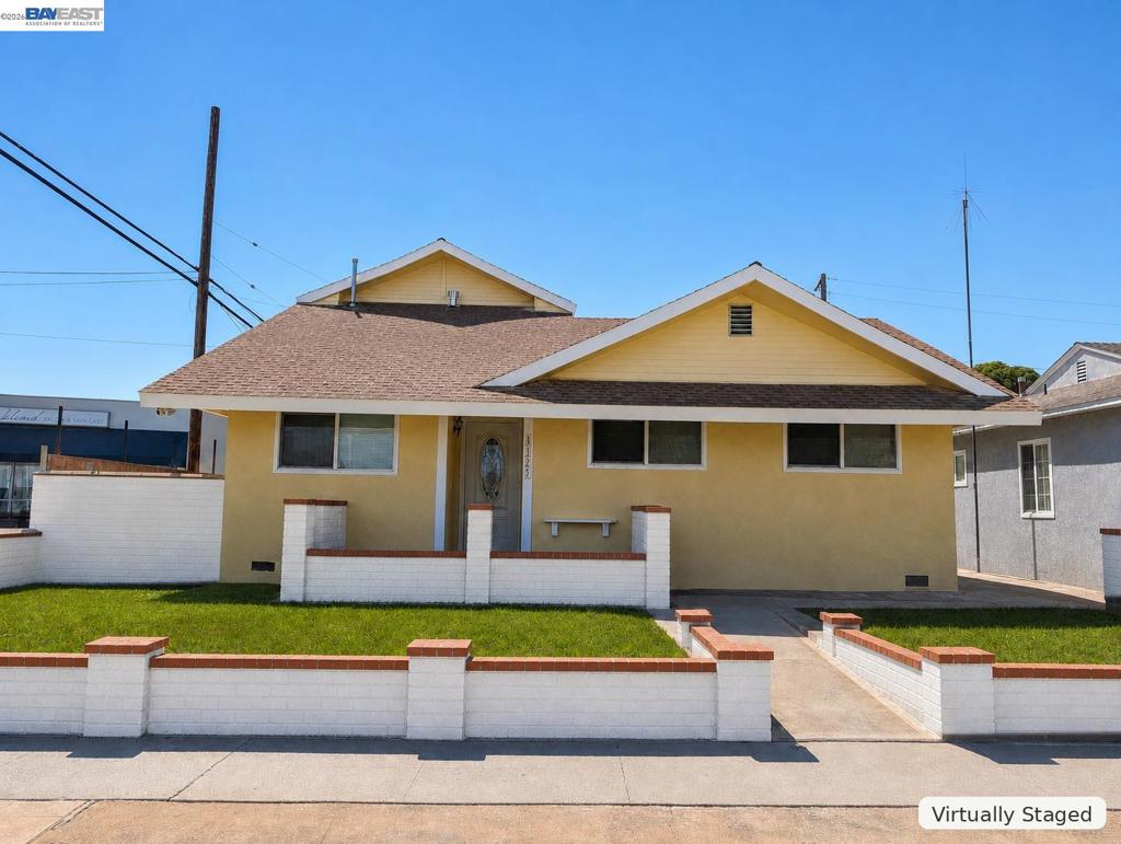 4125 Los Coyotes Diagonal — photo