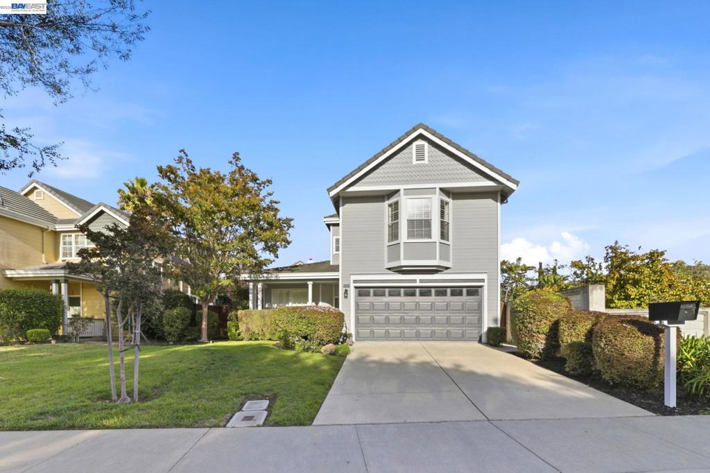 30898 Cambridge Way — photo