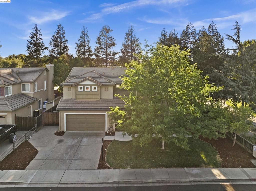 1049 Meadowgate Way — photo