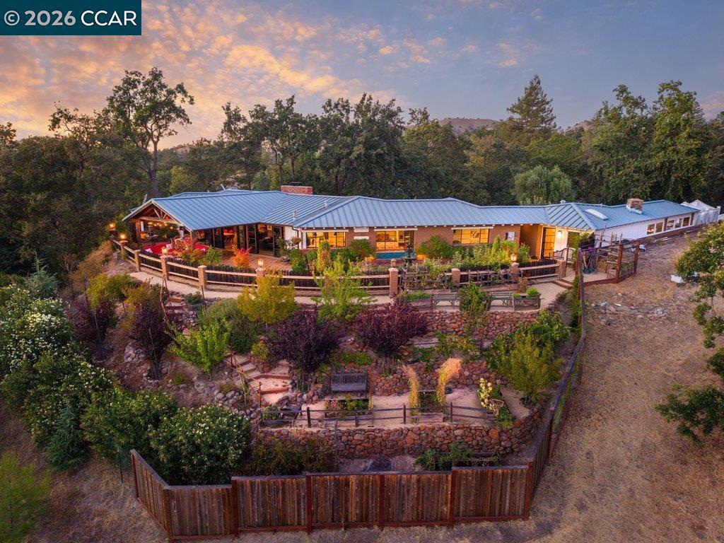 925 Beech Drive — photo