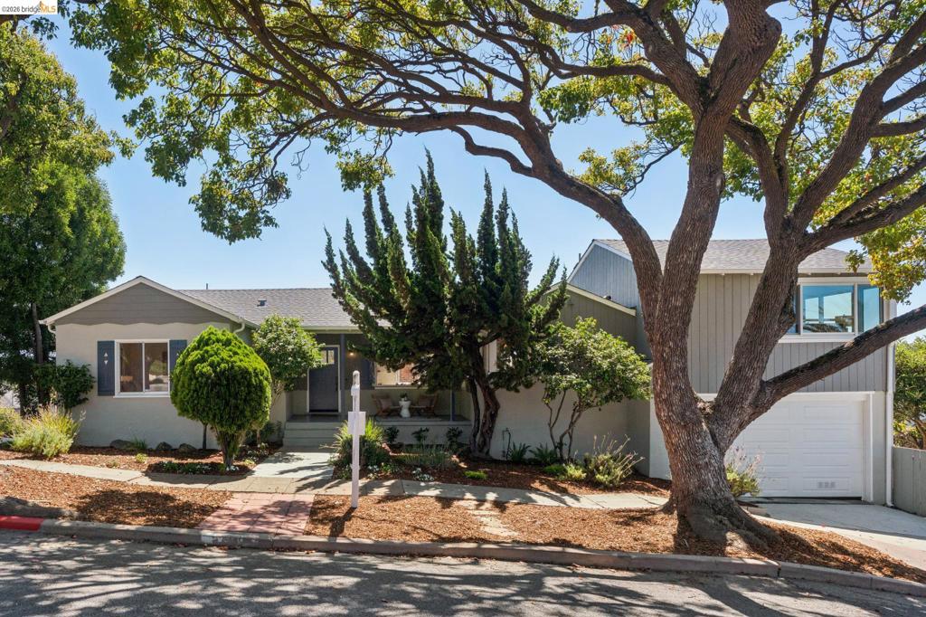 5718 Burlingame Ave — photo
