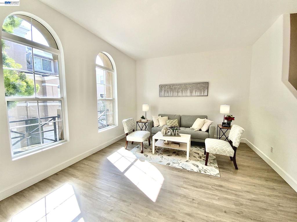 831 Heavenly Pl — photo
