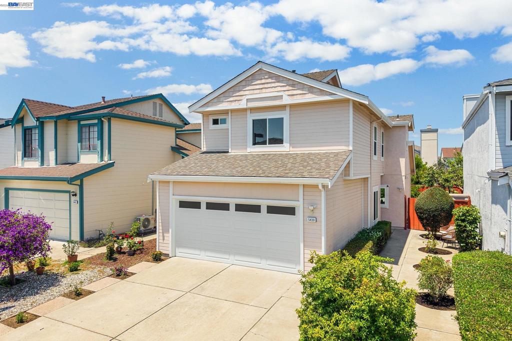 5439 Sunstar Commons — photo