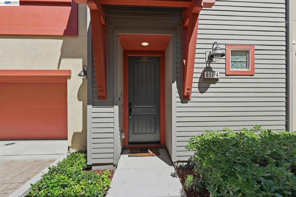 617 Sandalwood Dr 4 — photo