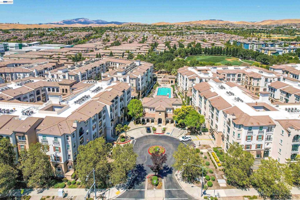 3360 Maguire Way 428 — photo