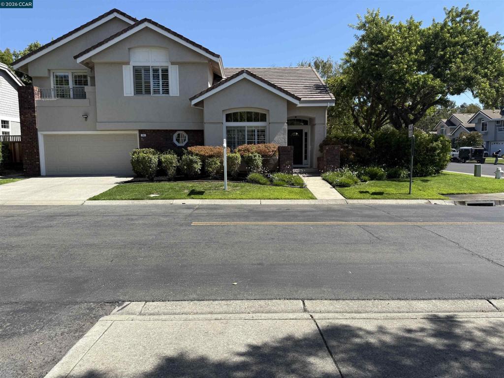701 Mistral — photo