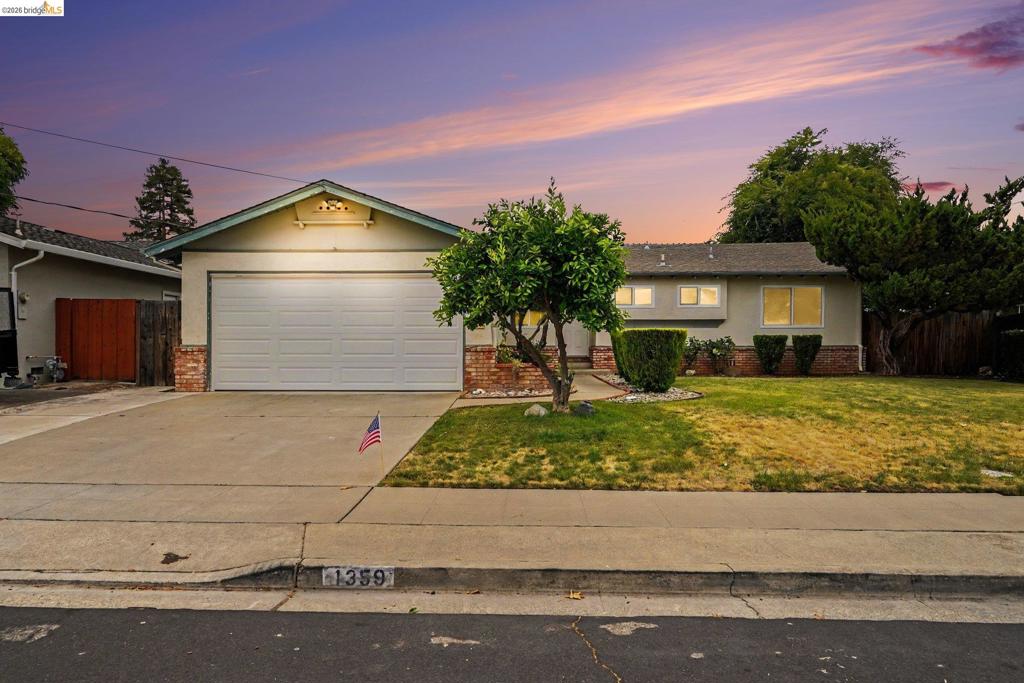 1359 Anza — photo