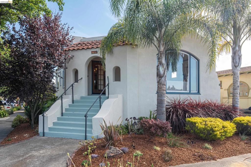 1220 Channing Way — photo