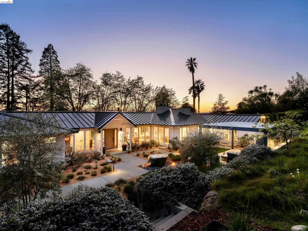 12700 Skyline Boulevard — photo