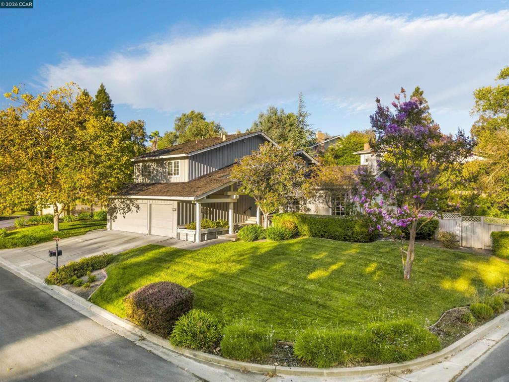 407 La Quinta Ct — photo