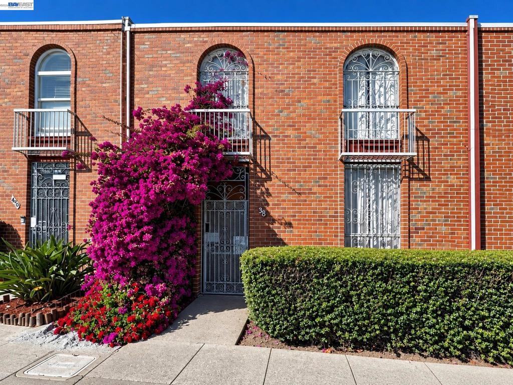 38 Kelloch Ave — photo