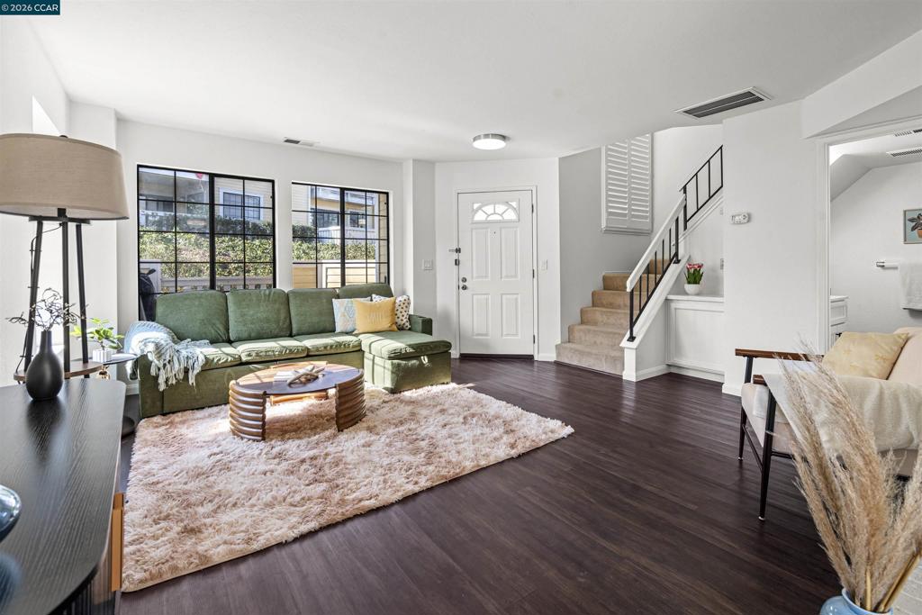 1001 Devonwood — photo