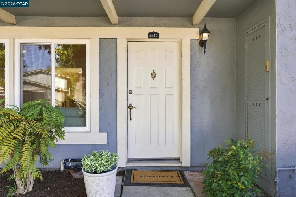 4439 Yuma Ct — photo