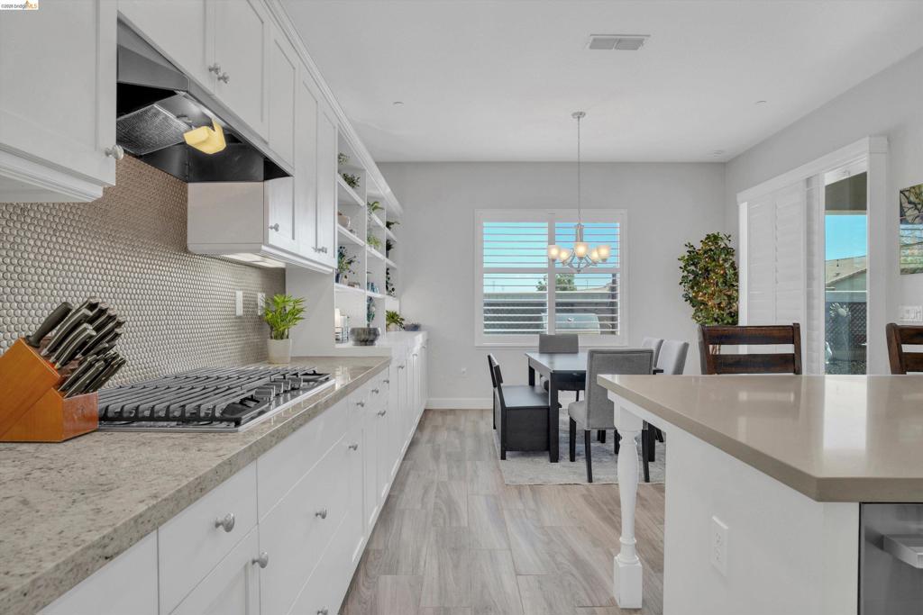 7364 Bay Harbor Way — photo