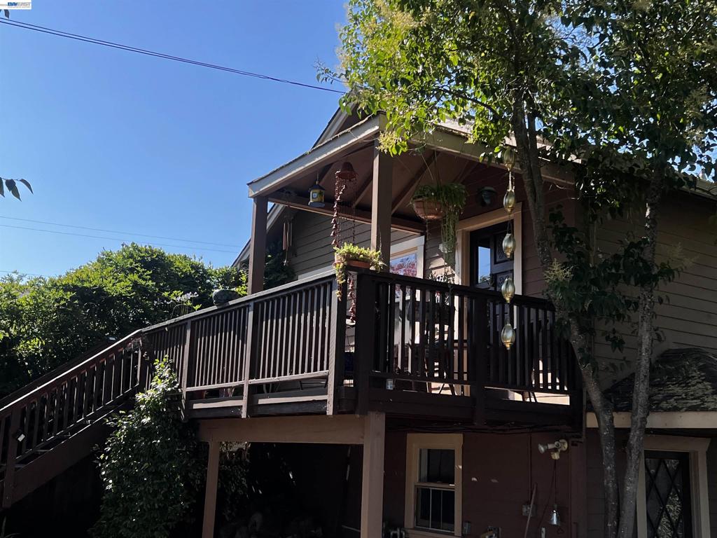 250 Clearlake Ave — photo