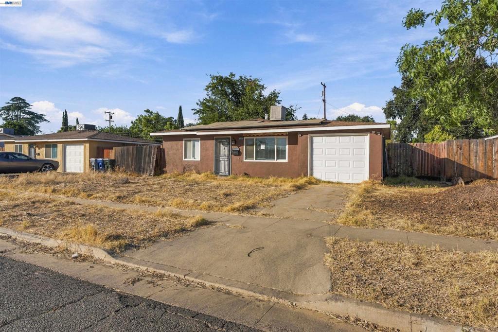1223 W Santa Fe Ave — photo
