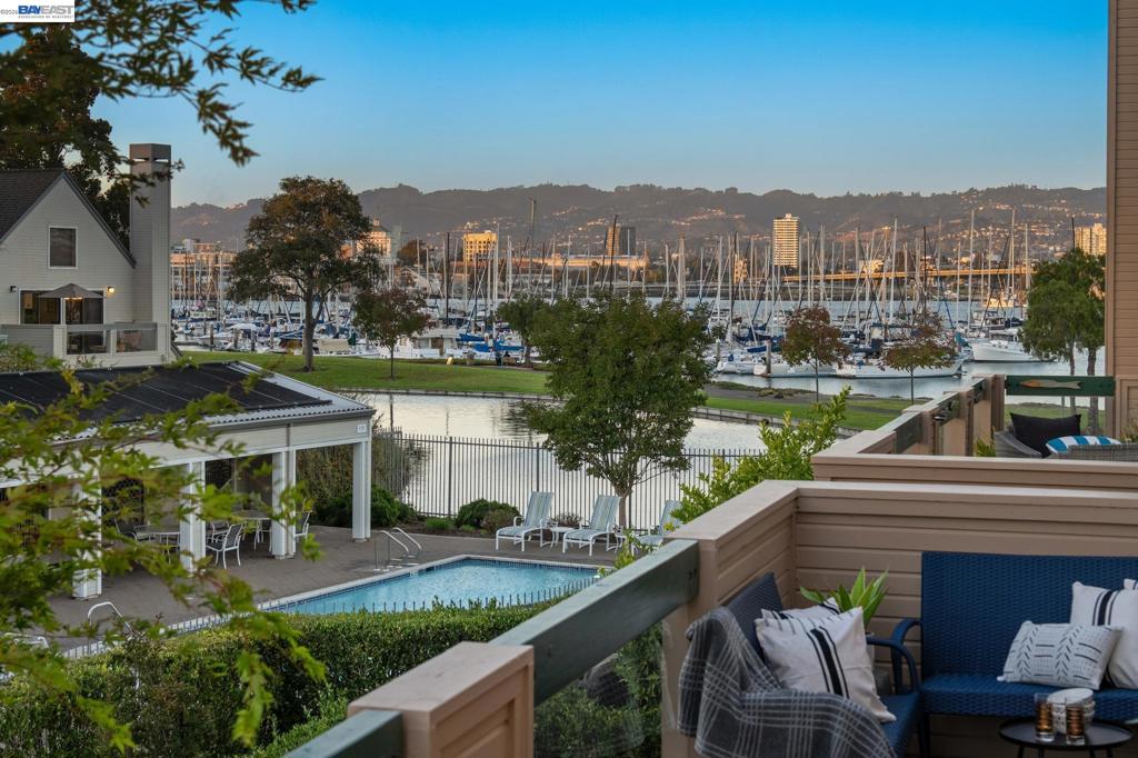 11 Regulus Court, Alameda, CA 94501