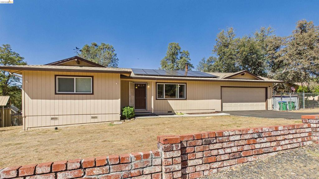 20568 Tanner Dr — photo
