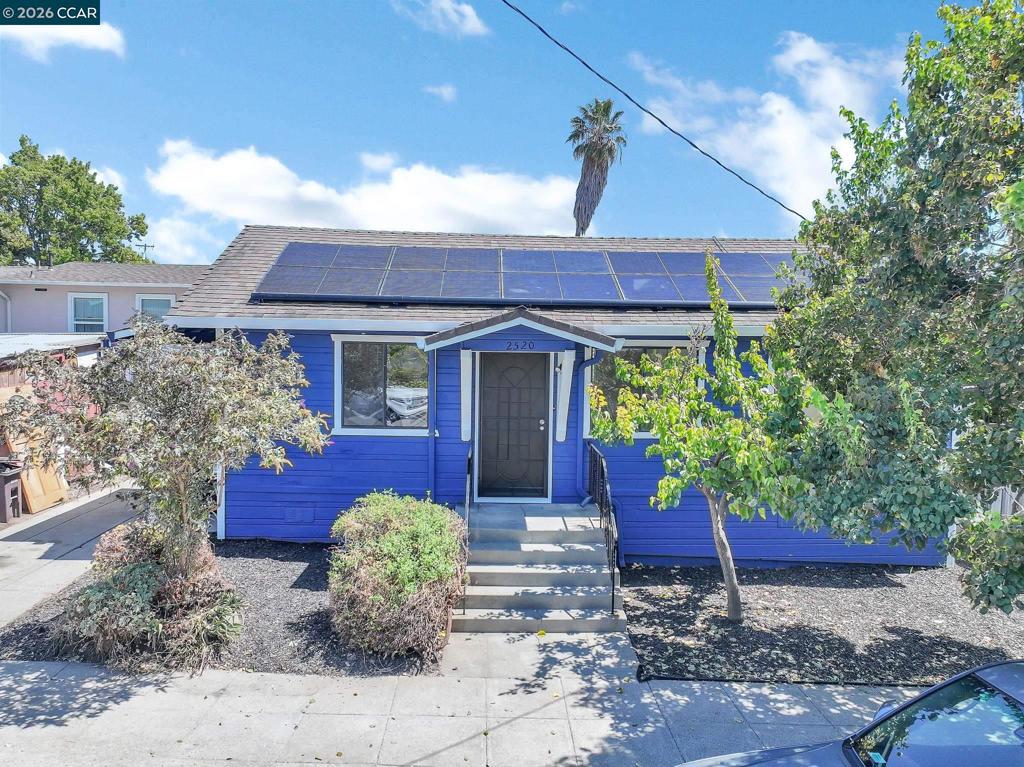 2520 Harrington Ave — photo