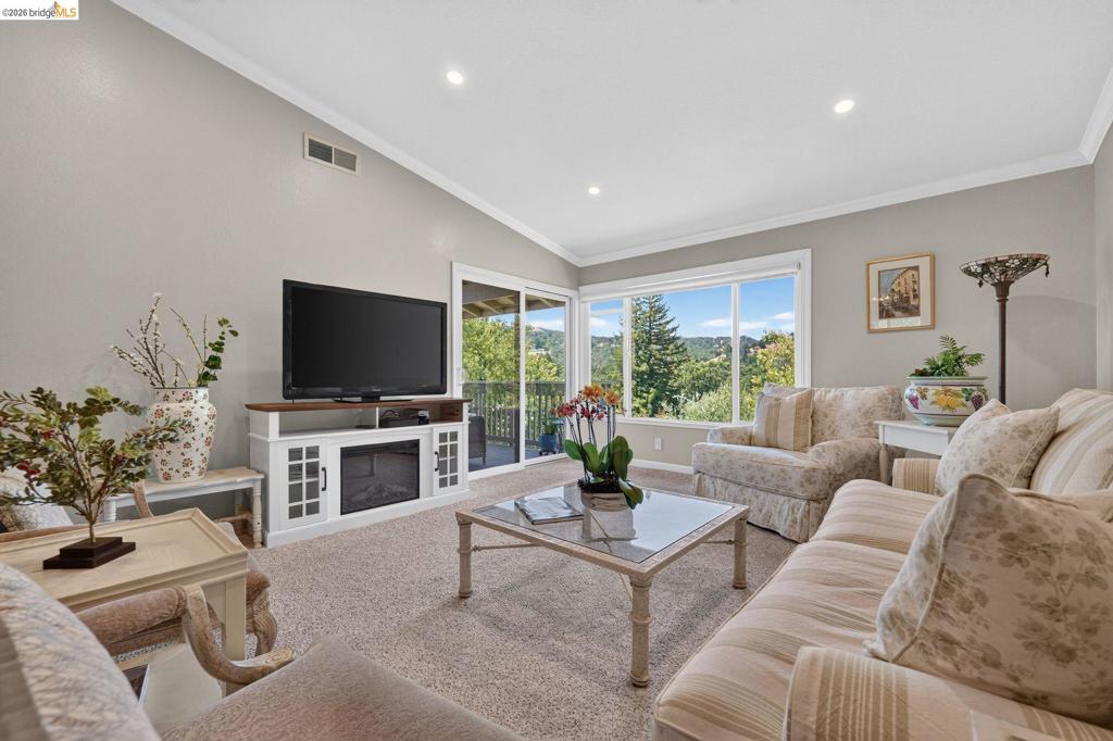 2608 Saklan Indian Drive 3 — photo