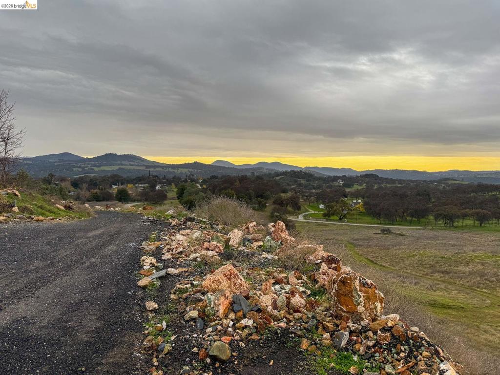 16446 Stamp Mill Loop, Jamestown, CA 95327 — photo 2